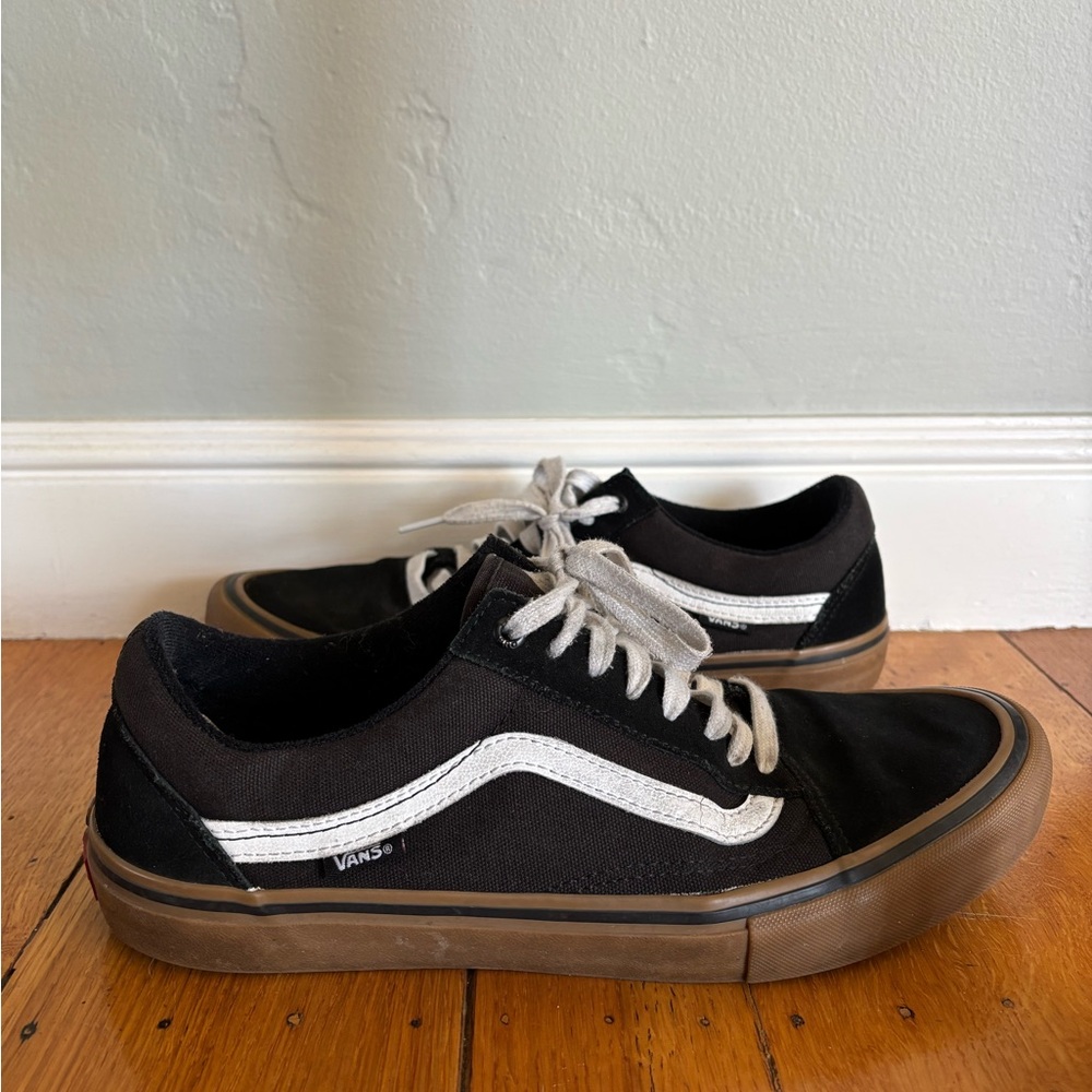 Vans Old Skool Shoe - Men’s 10.5 - Picture 2 of 3